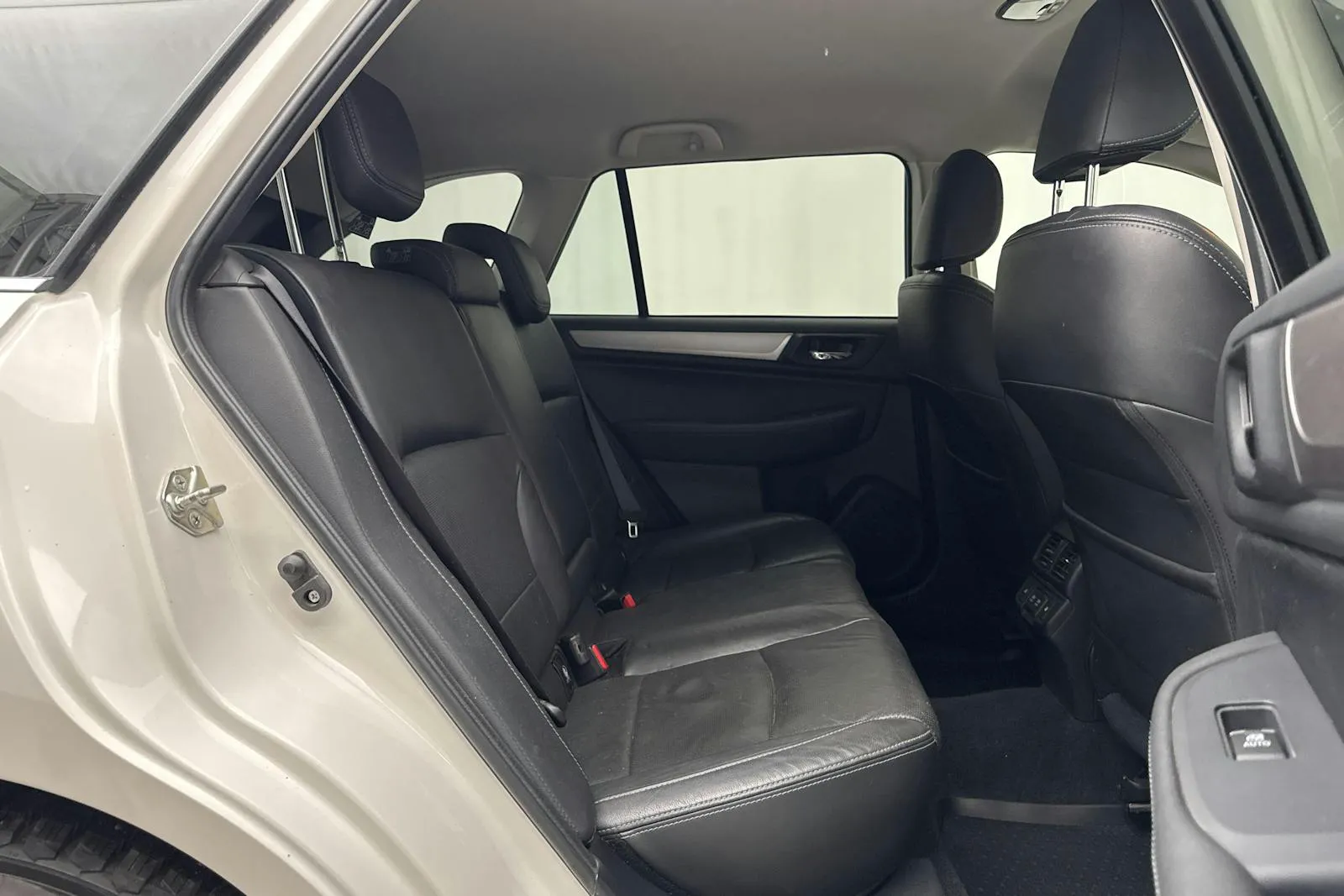 Subaru Outback bild 8