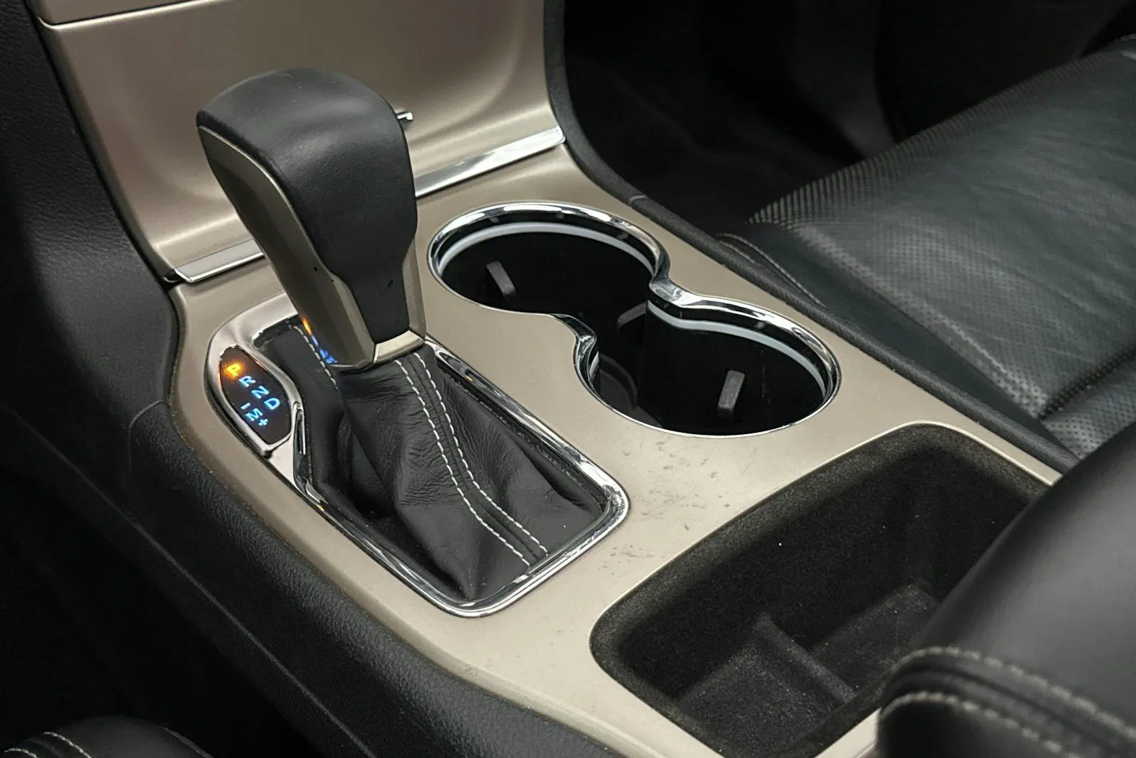Jeep Grand Cherokee bild 13
