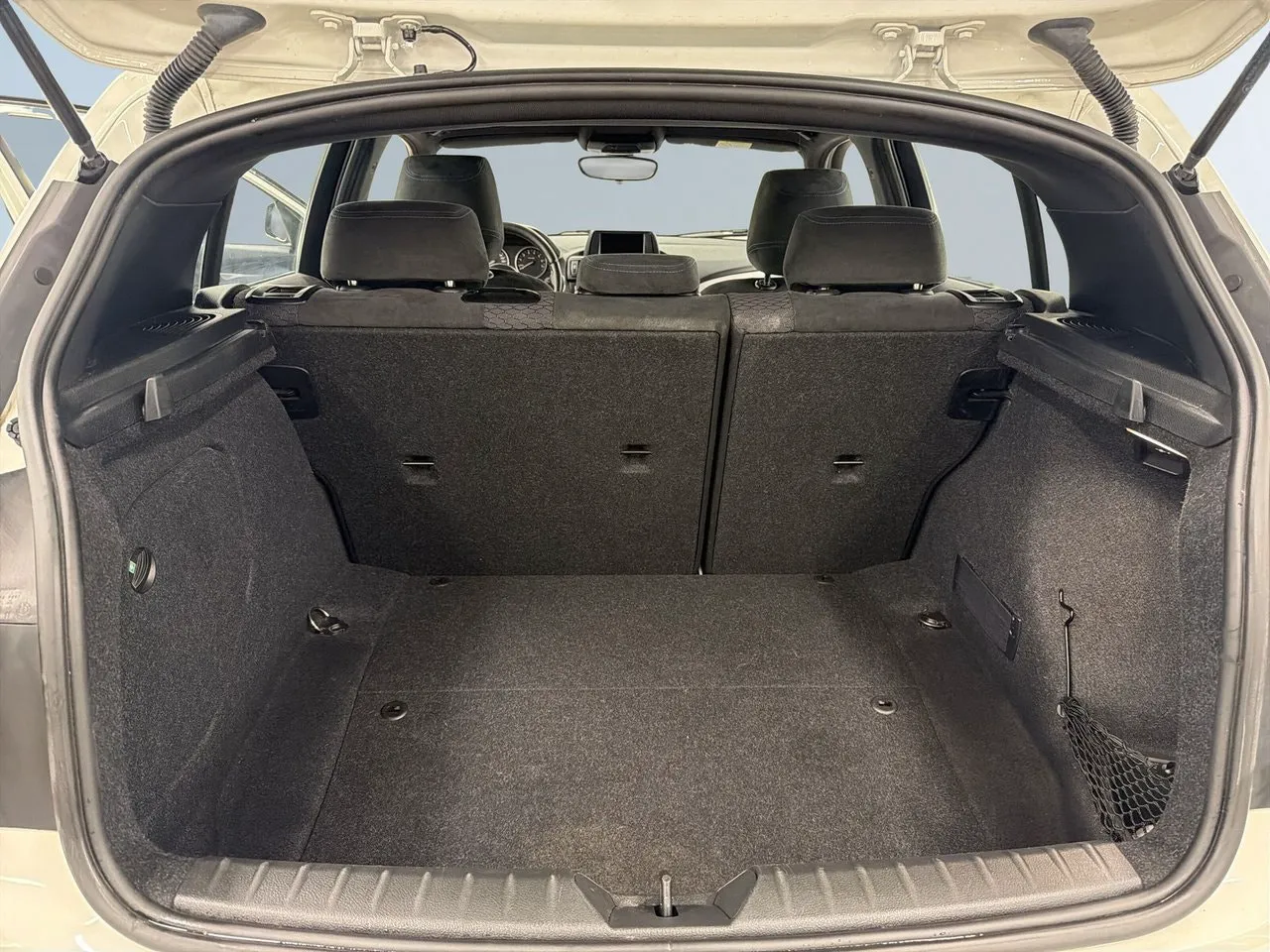 BMW 116 bild 12