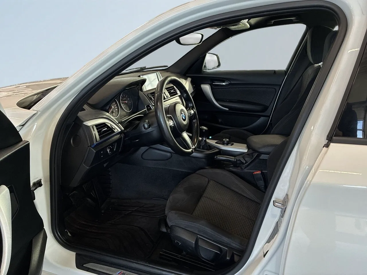 BMW 116 bild 7