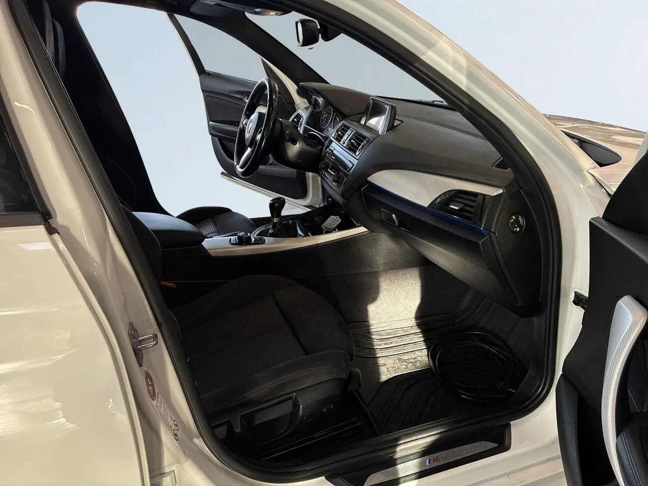 BMW 116 bild 10