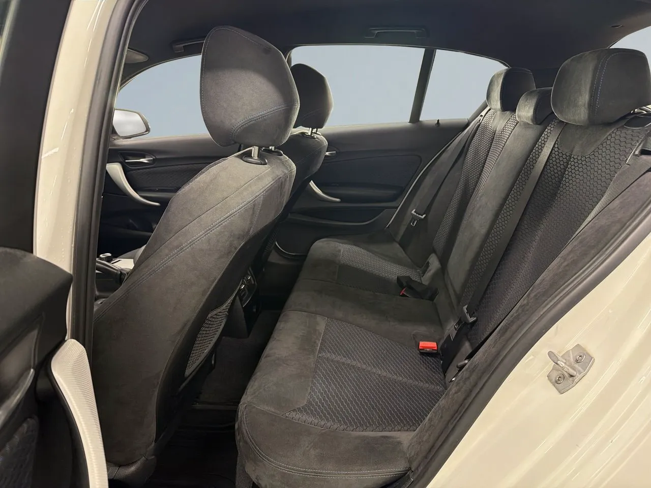BMW 116 bild 13