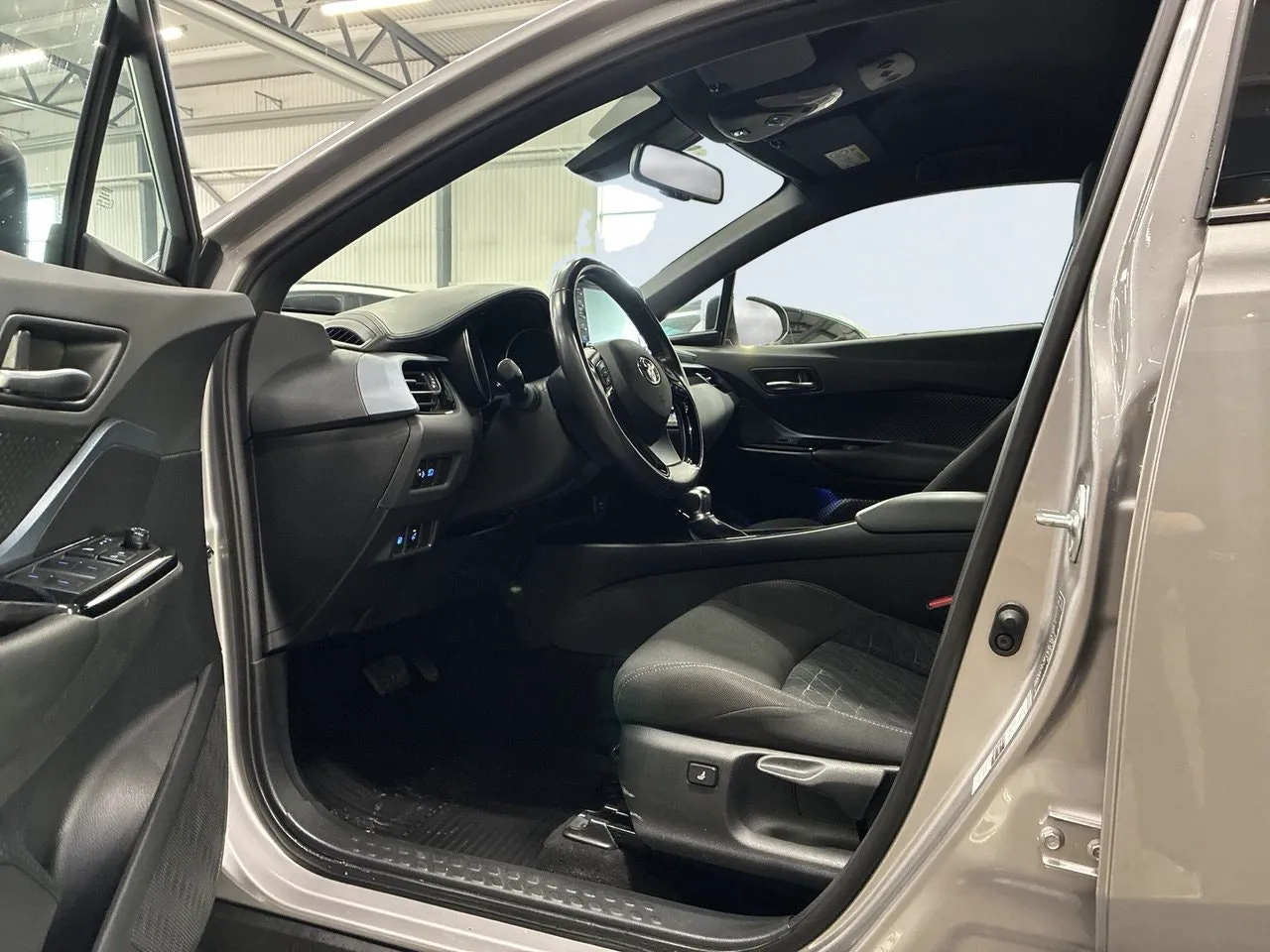 Toyota C-HR bild 14