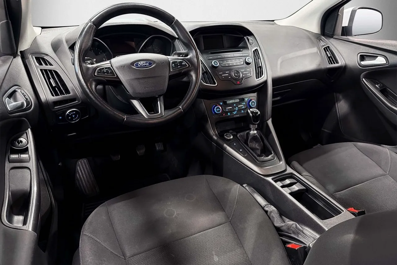 Ford Focus bild 8