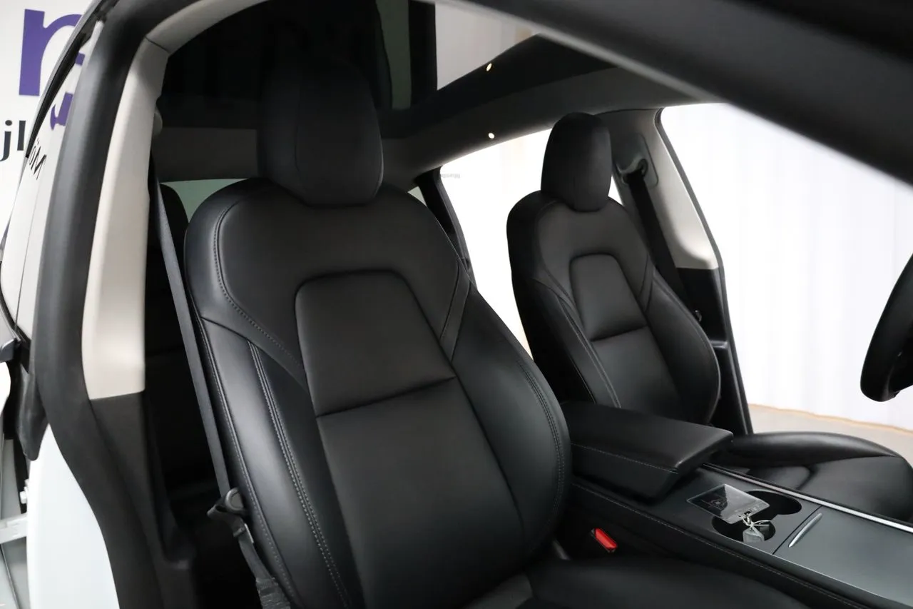 Tesla Model Y bild 20