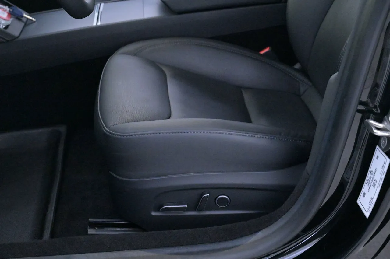 Tesla Model 3 bild 10