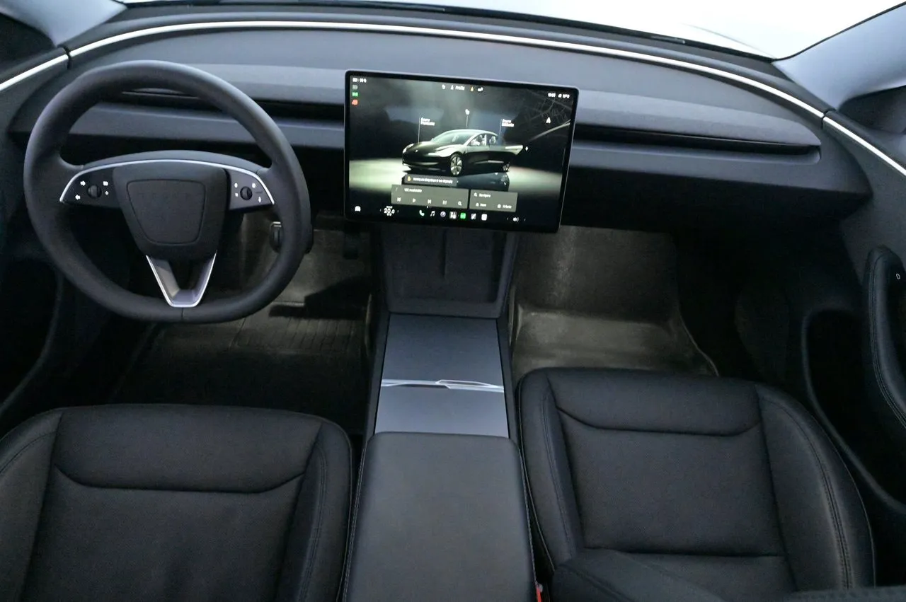 Tesla Model 3 bild 6