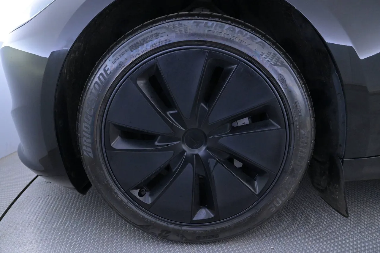Tesla Model 3 bild 27