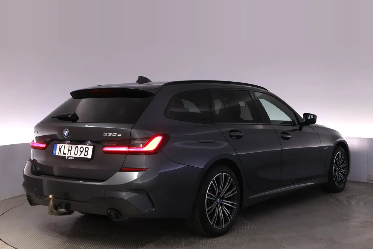 BMW 330 bild 5