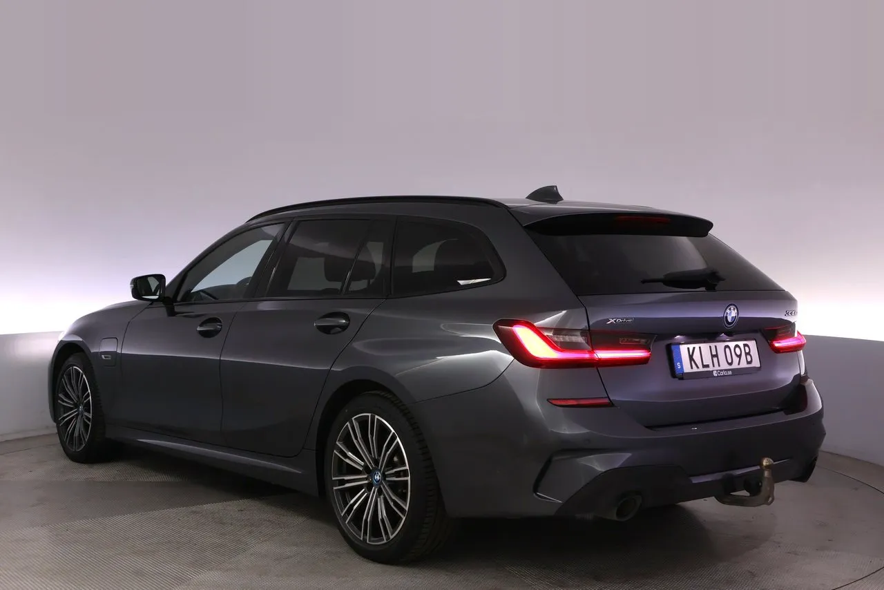 BMW 330 bild 4