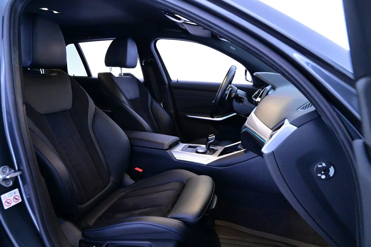 BMW 330 bild 13