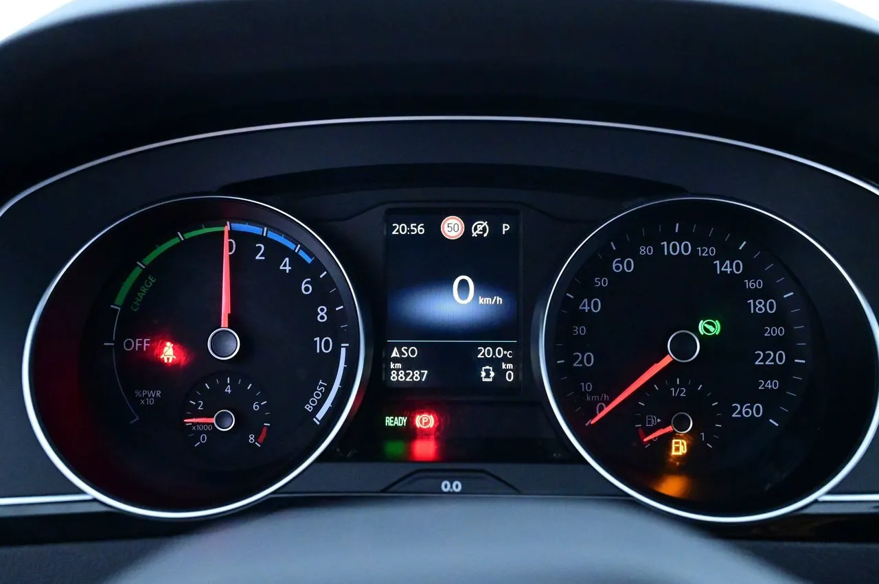 Volkswagen Passat bild 8