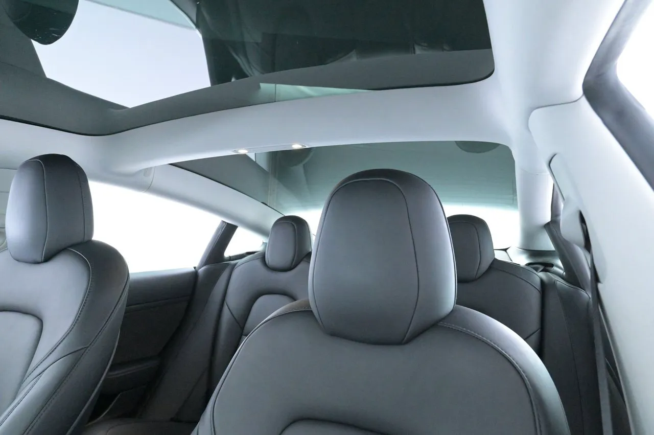 Tesla Model 3 bild 24