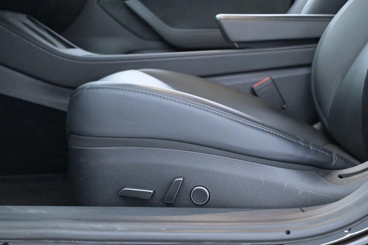 Tesla Model 3 bild 11