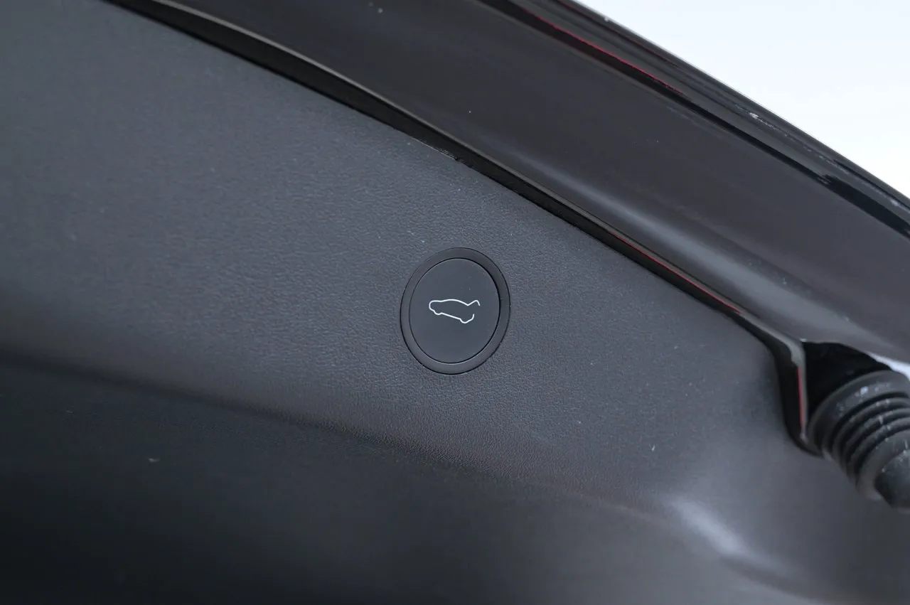 Tesla Model 3 bild 25