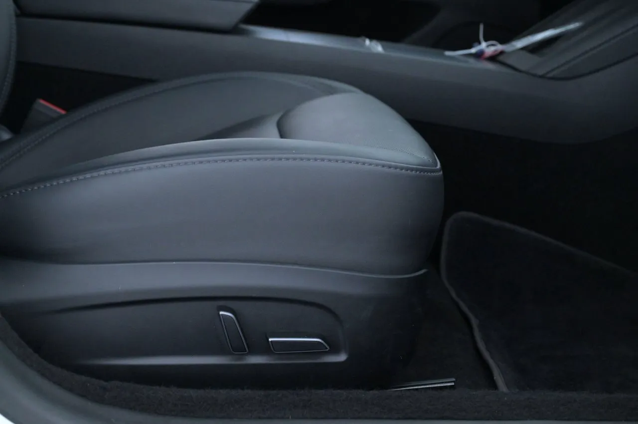 Tesla Model 3 bild 12