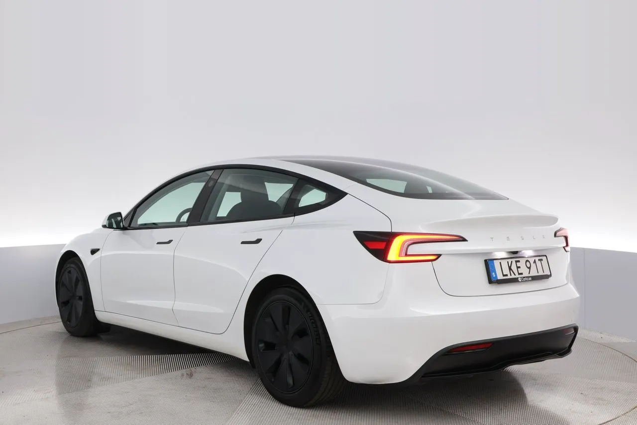 Tesla Model 3 bild 4