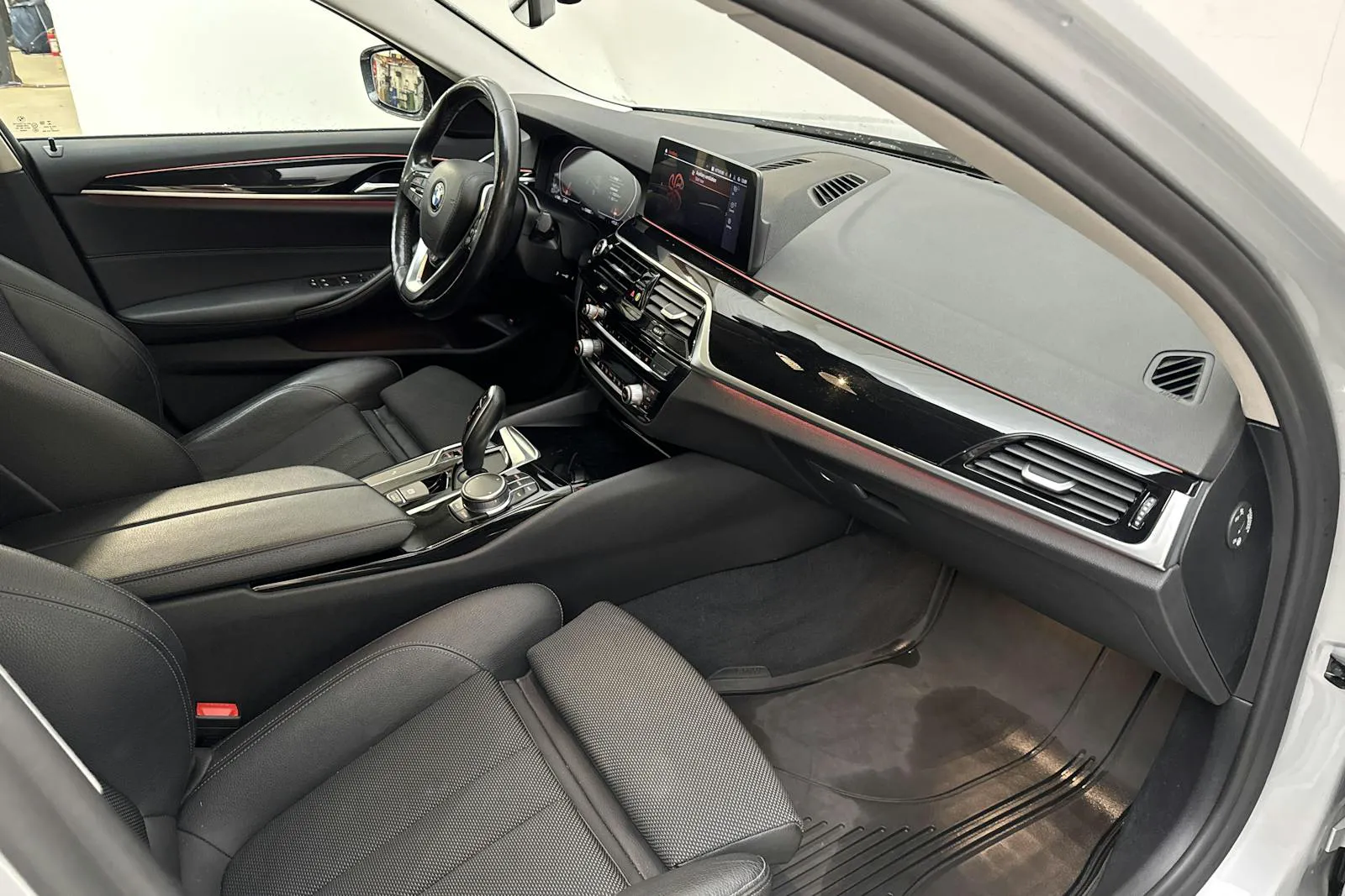 BMW 520 bild 7