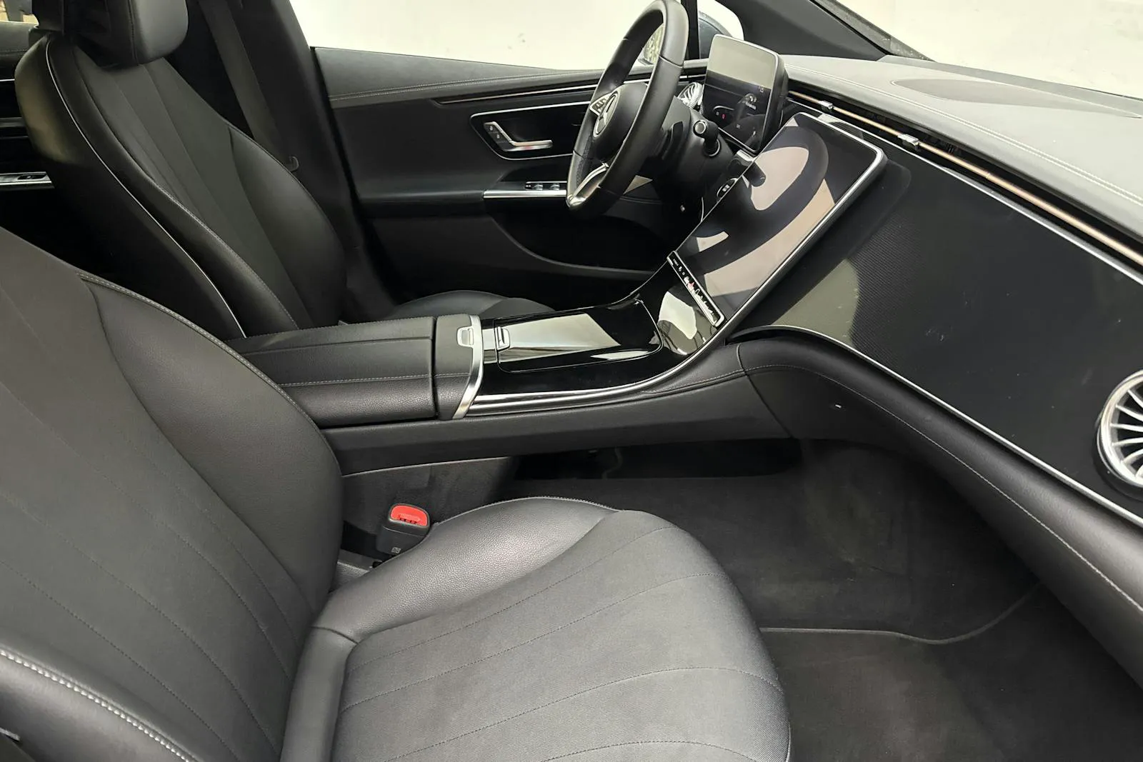 Mercedes EQE300 bild 7