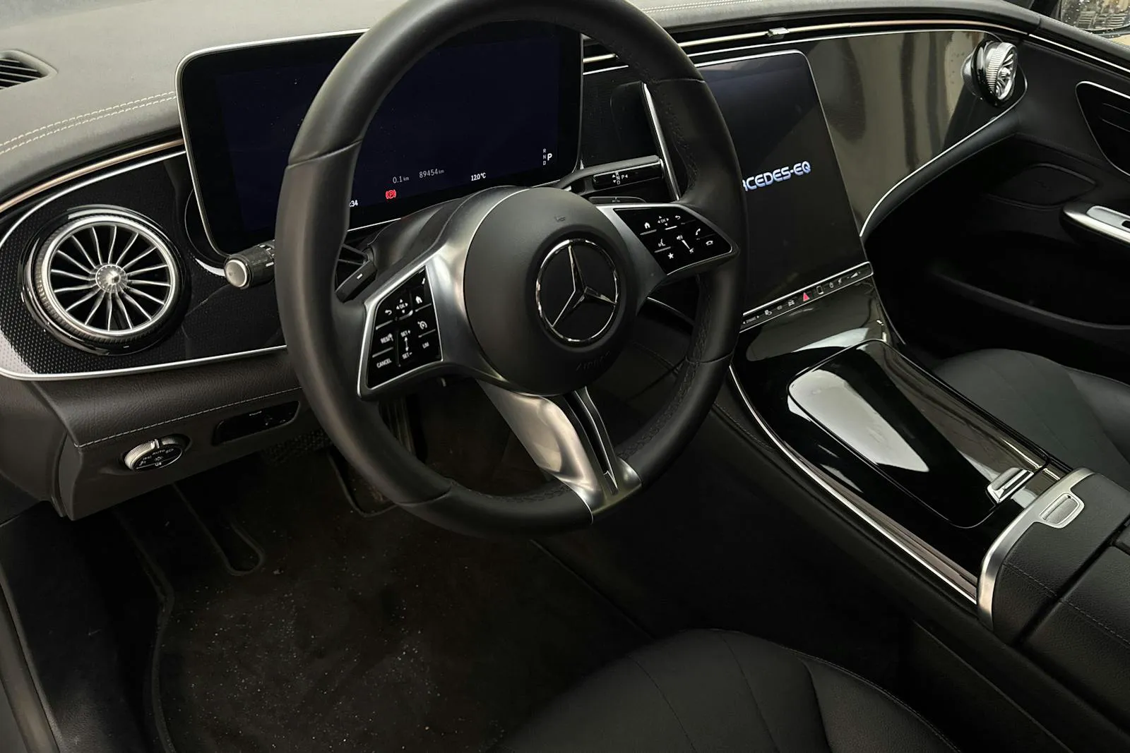 Mercedes EQE300 bild 13