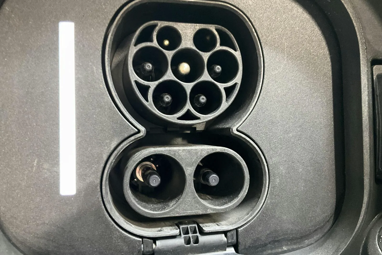 Mercedes EQE300 bild 16