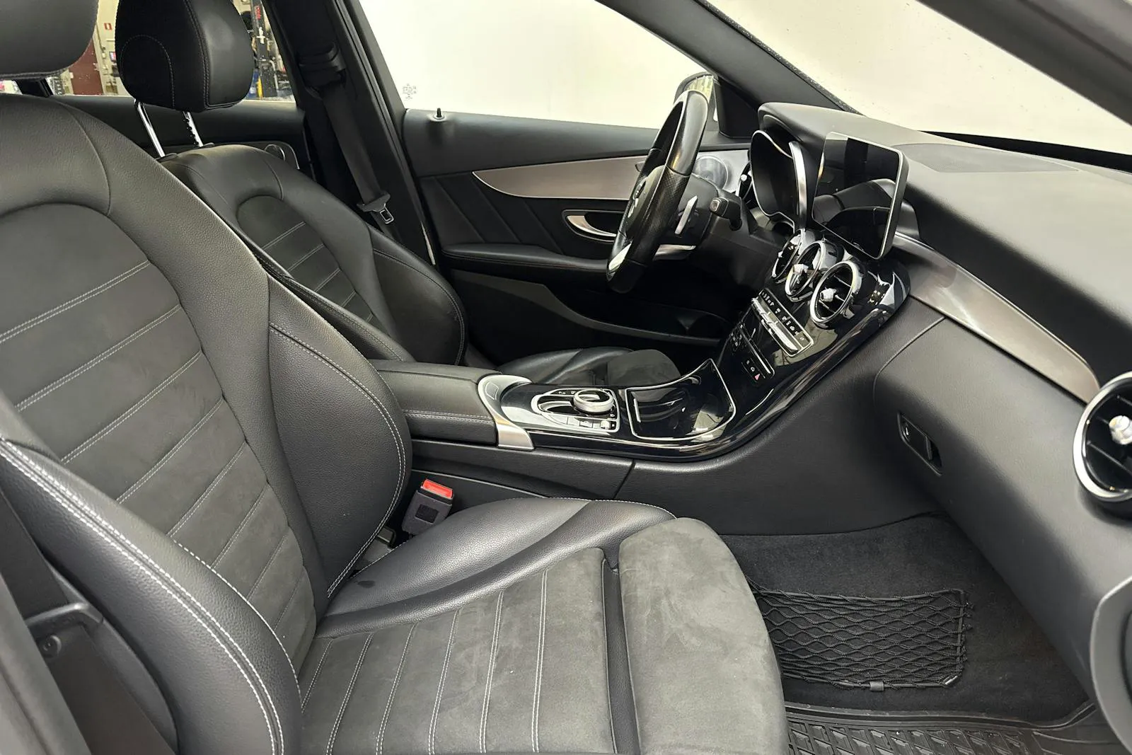 Mercedes C300 bild 7