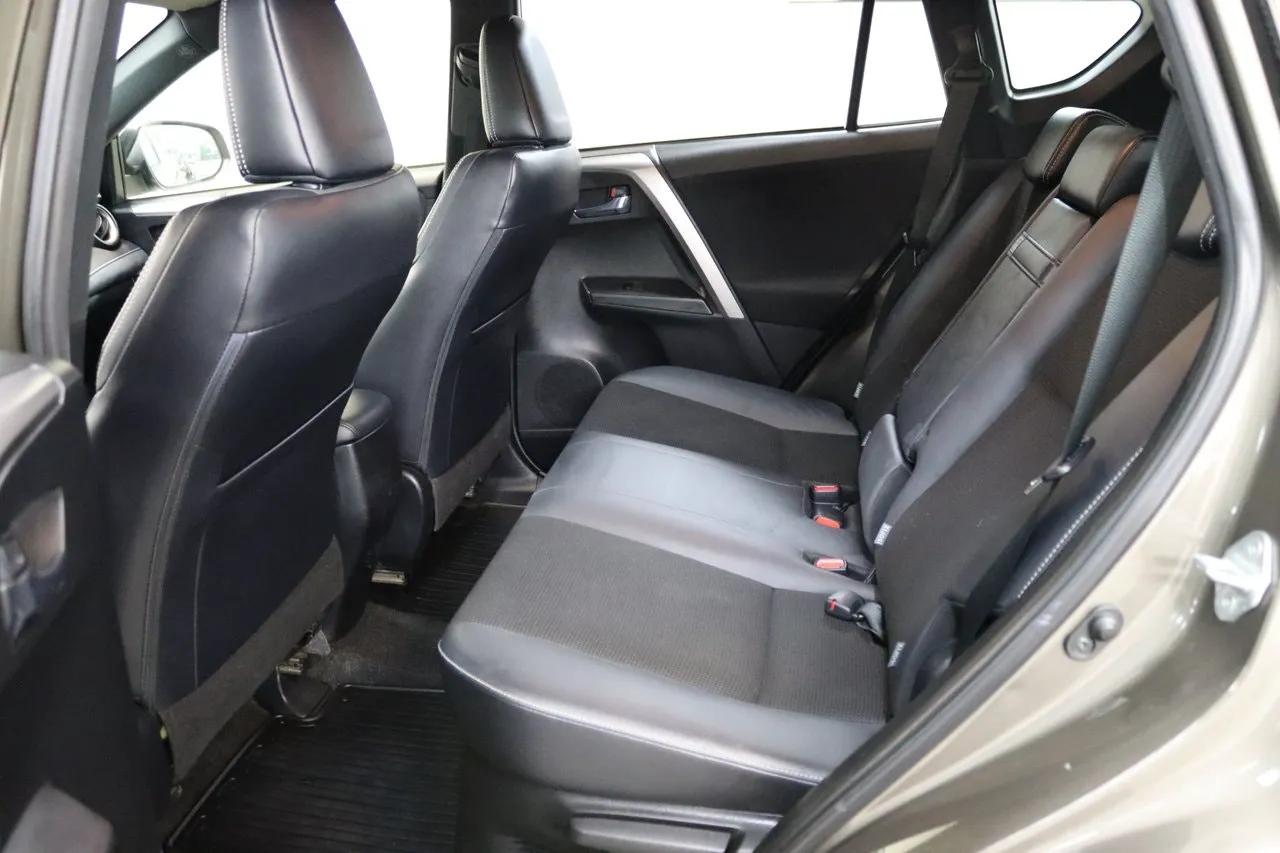 Toyota RAV4 bild 11