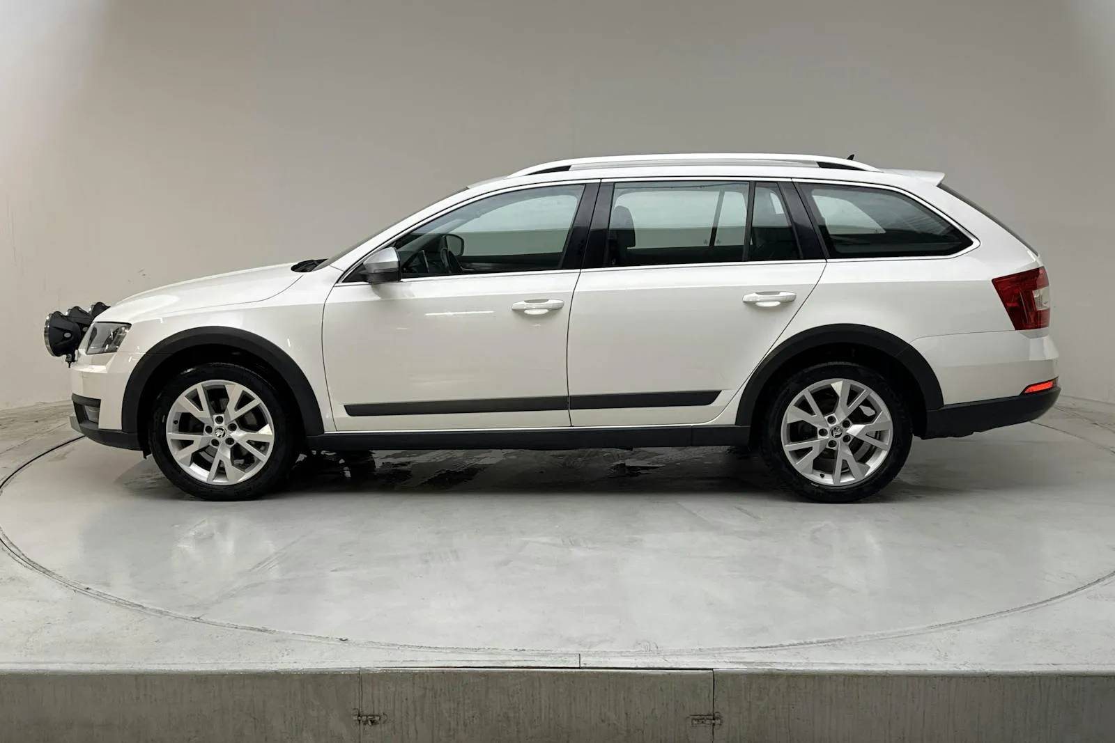 Skoda Octavia bild 2