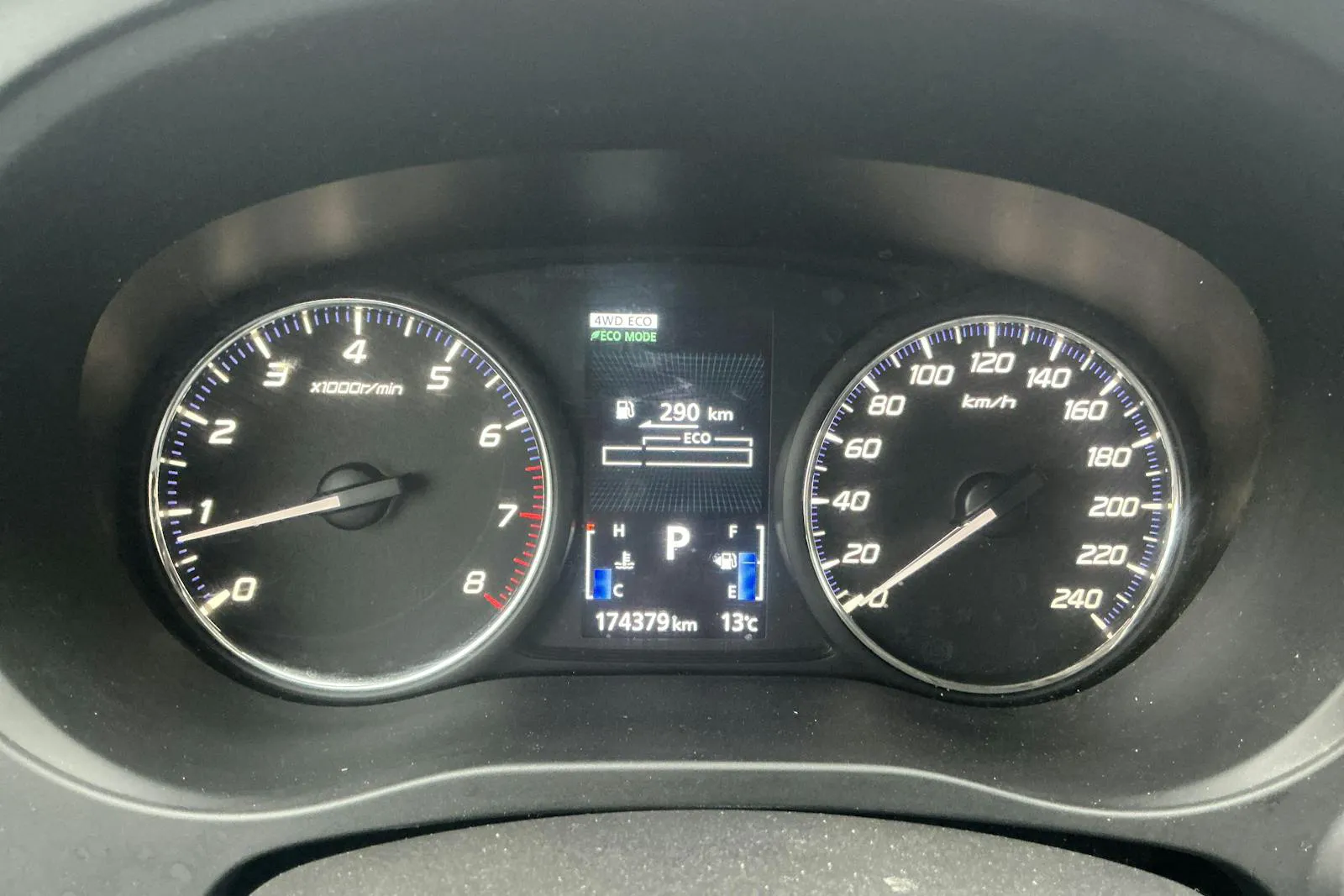 Mitsubishi Outlander bild 12