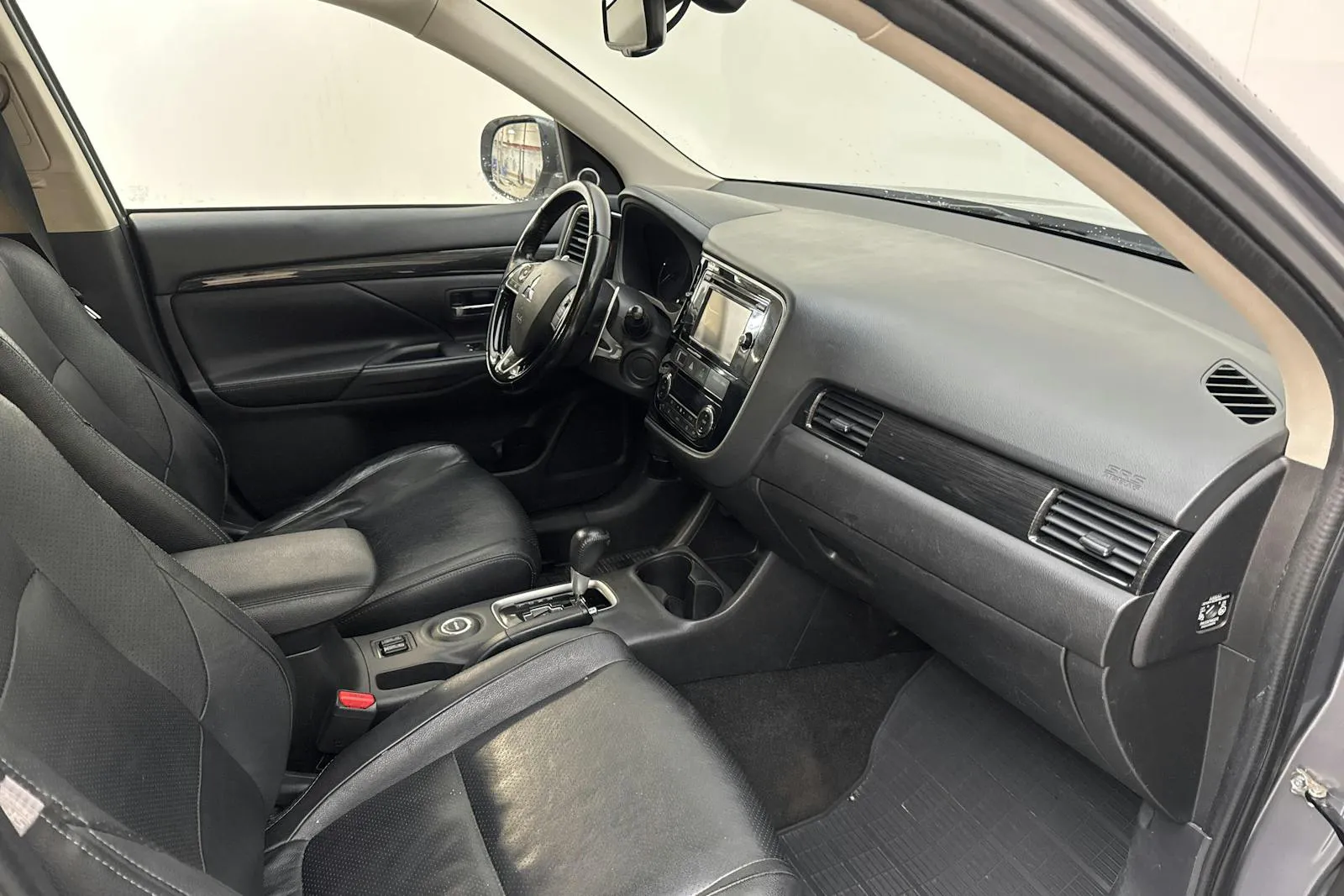 Mitsubishi Outlander bild 7