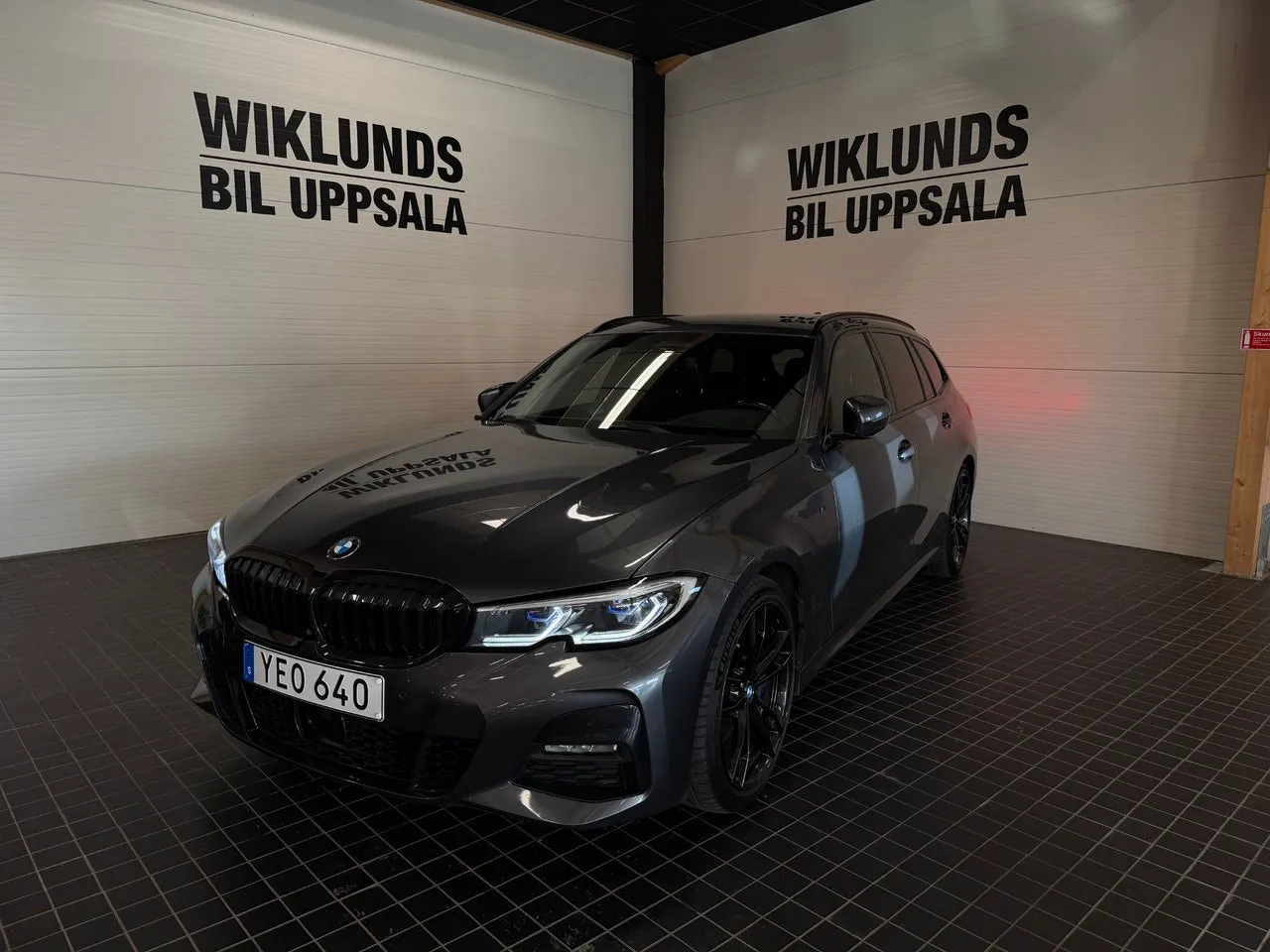 BMW 330 bild 9