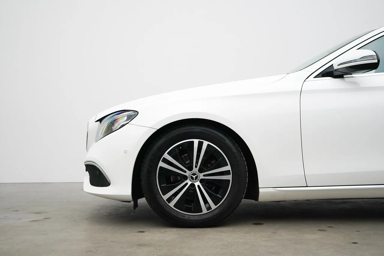 Mercedes E200 bild 2