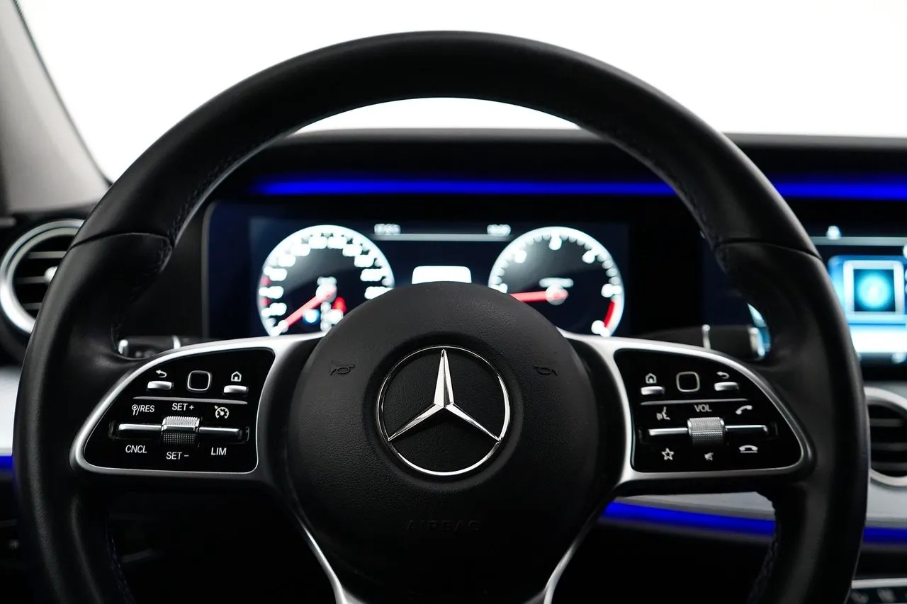 Mercedes E200 bild 10