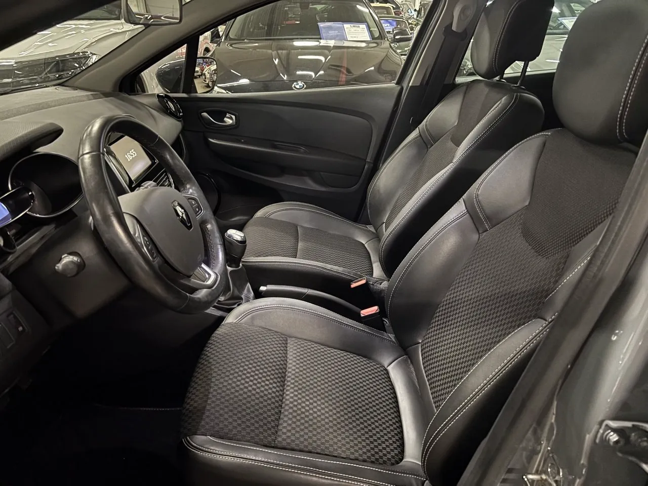 Renault Clio bild 9