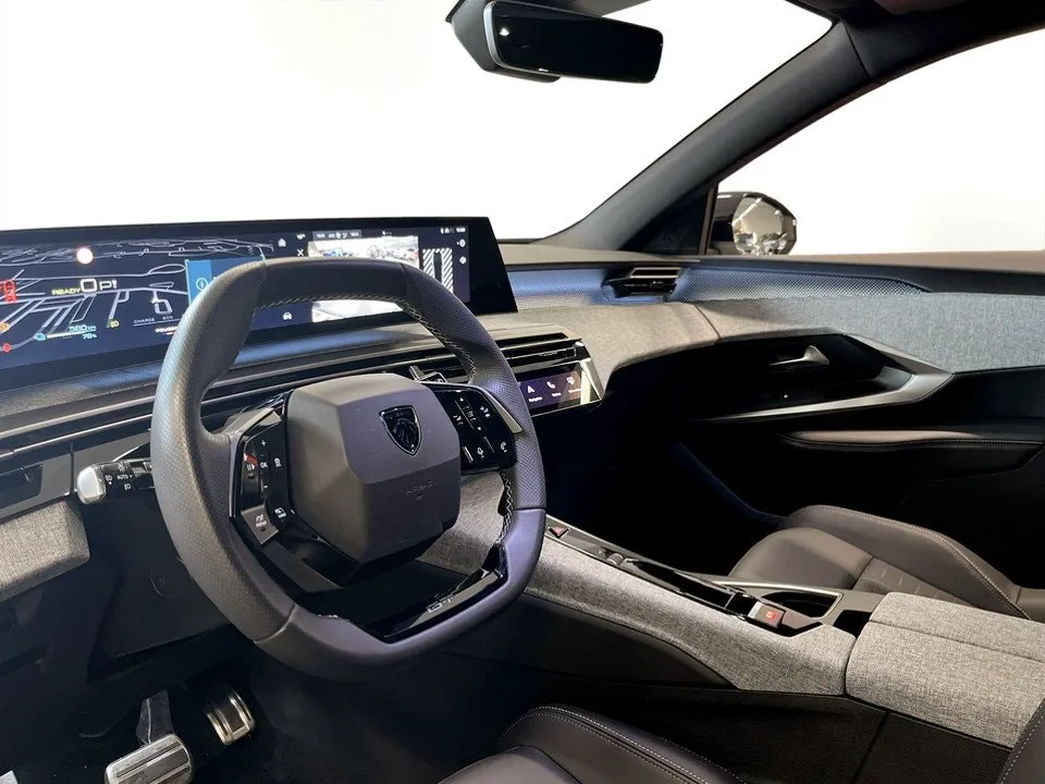 Peugeot e-5008 bild 4