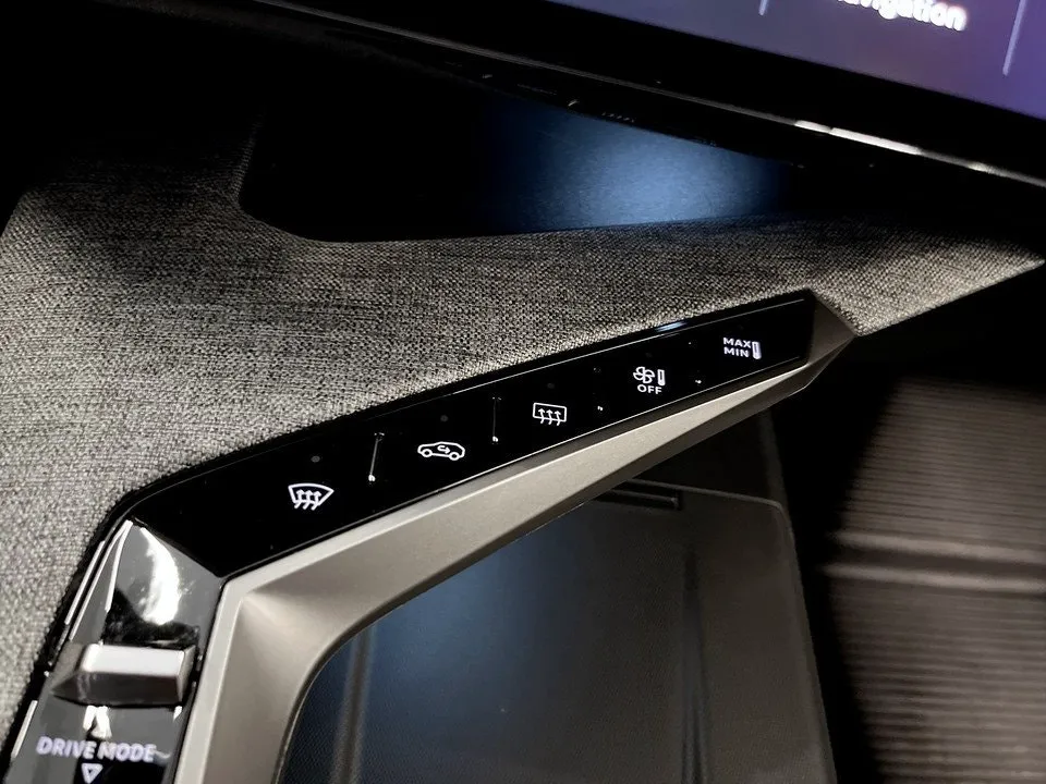 Peugeot e-5008 bild 15