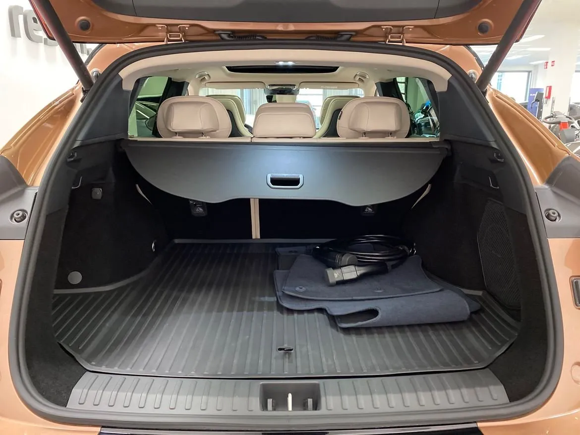 Lynk & Co 08 bild 6