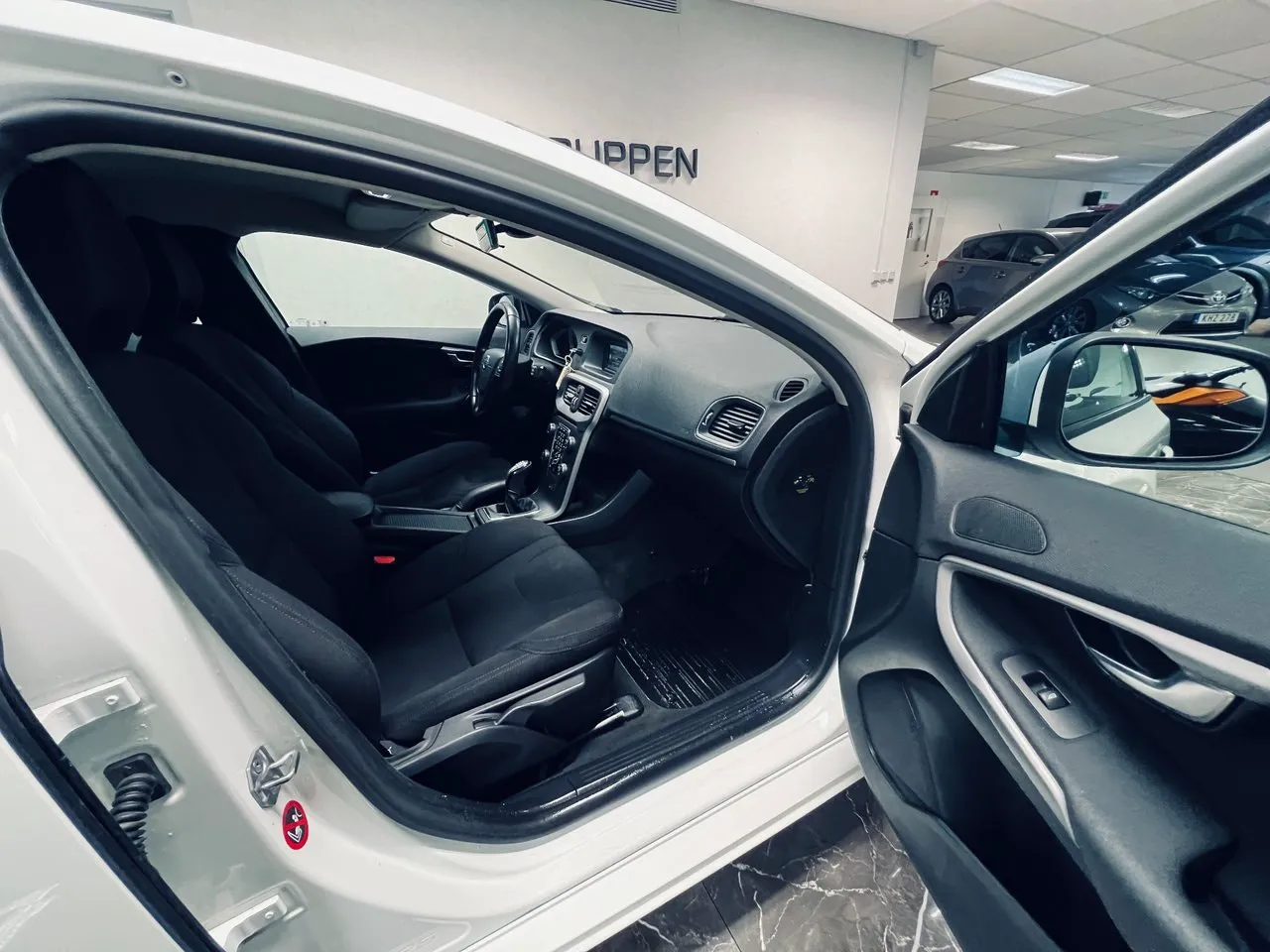 Volvo V40 bild 8