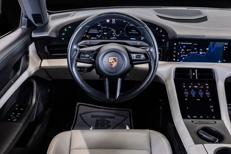 Porsche Taycan bild 16