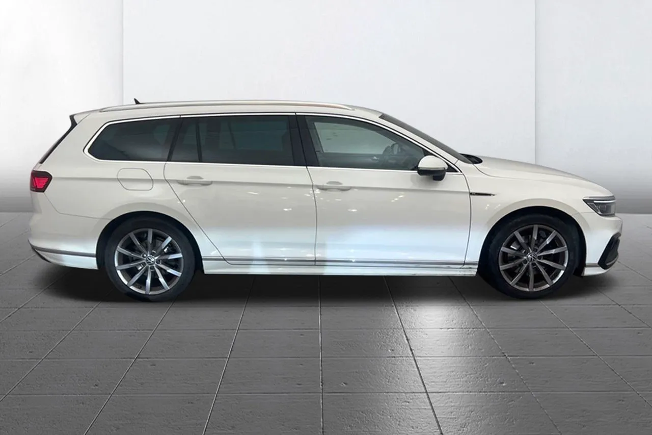 Volkswagen Passat bild 4
