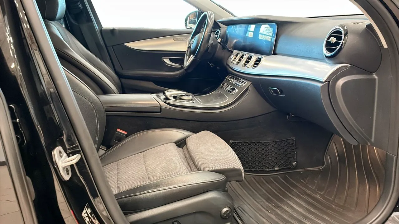 Mercedes E300 bild 3