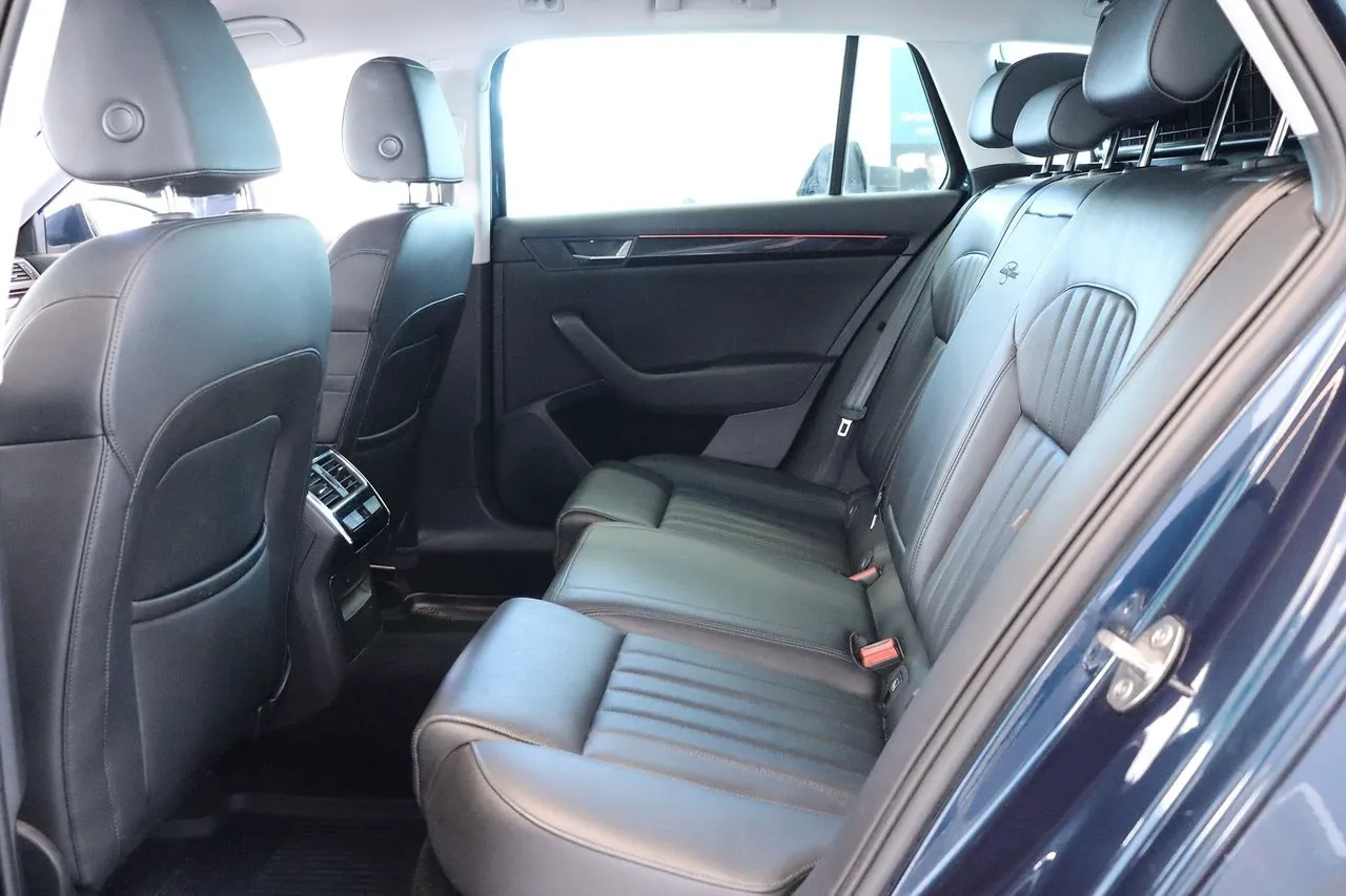 Skoda Superb bild 17