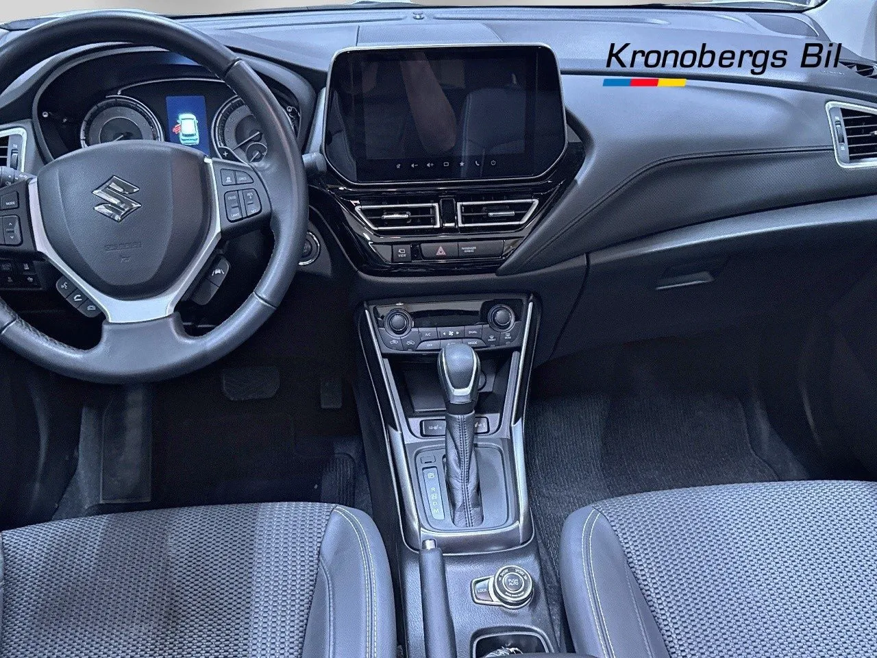 Vehicle image 6