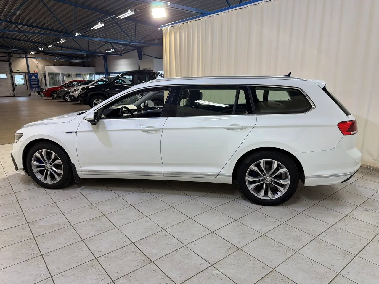 Volkswagen Passat bild 3