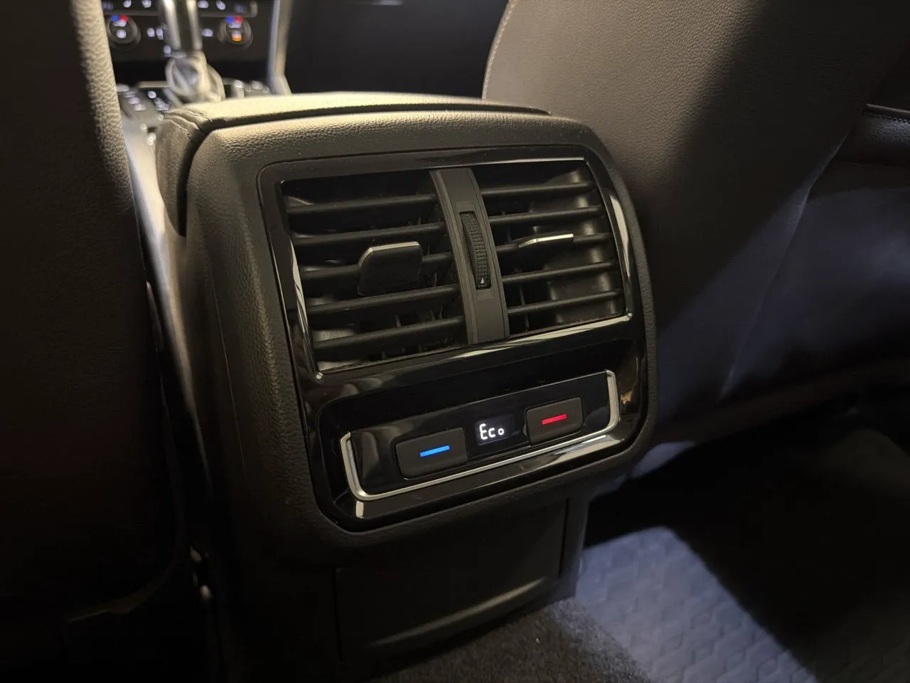 Volkswagen Passat bild 13
