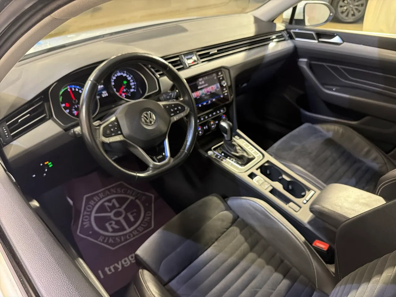 Volkswagen Passat bild 9