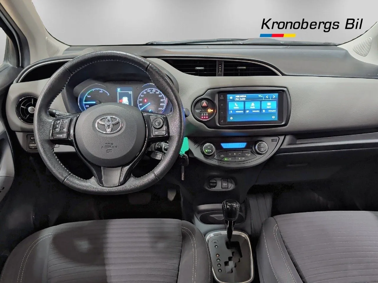 Vehicle image 6
