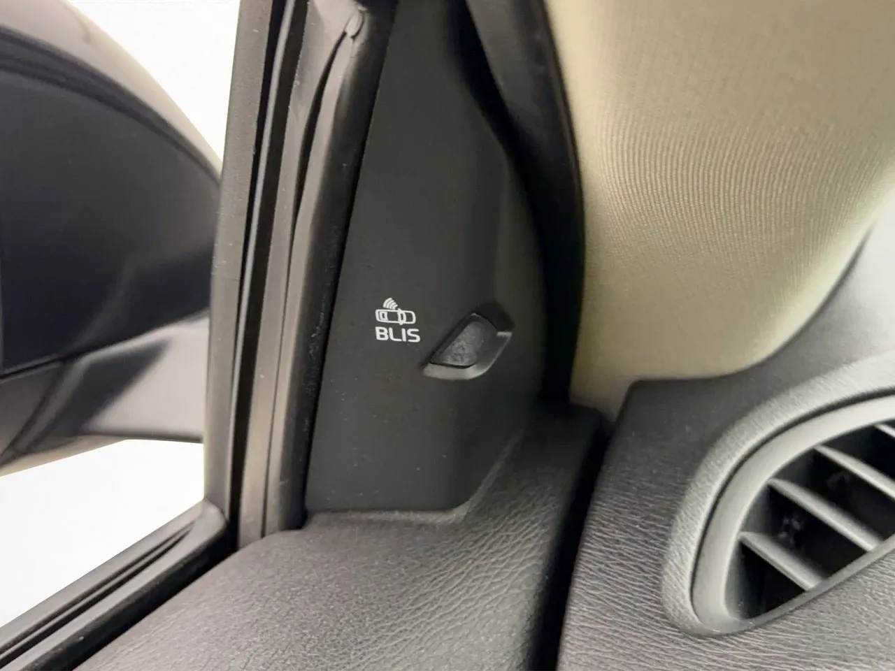 Volvo V40 bild 15