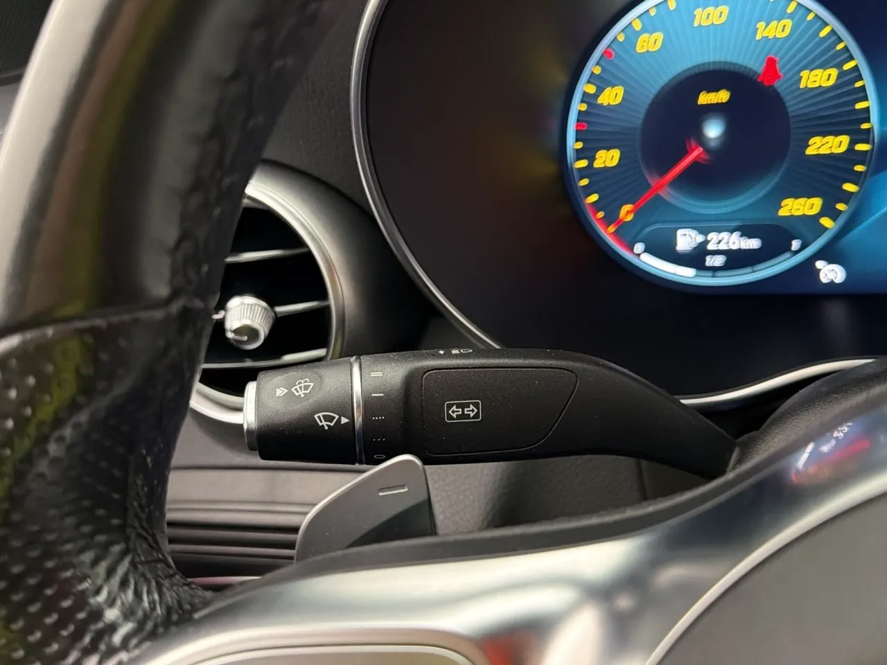 Mercedes GLC300 bild 38