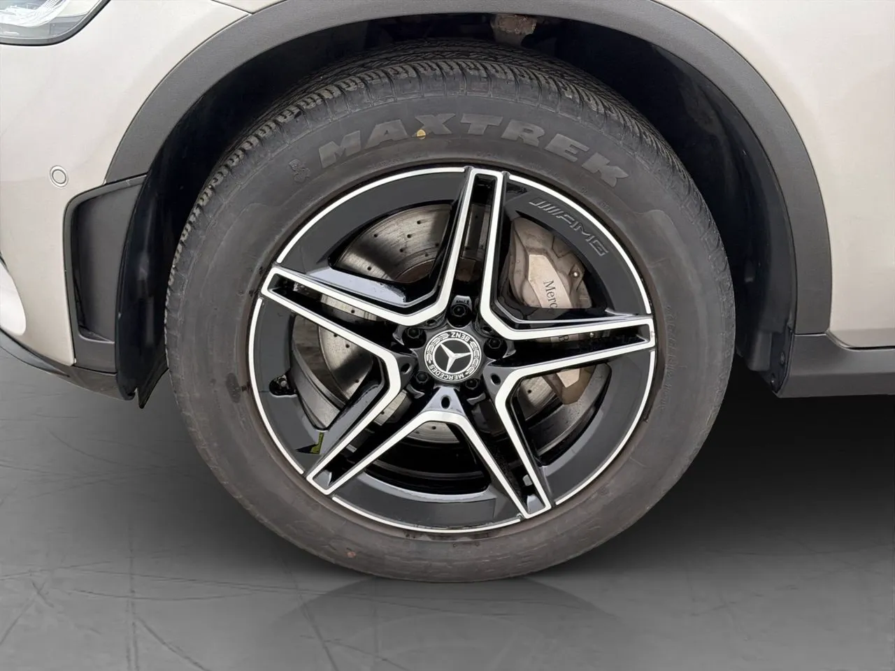 Mercedes GLC300 bild 33